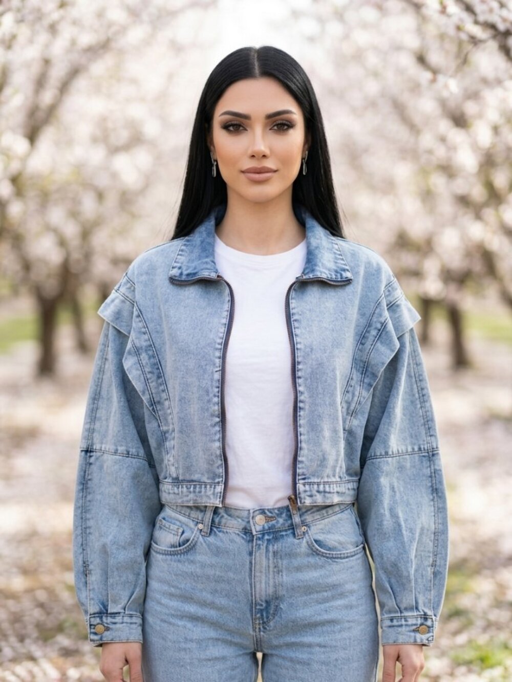 Cropped Blue Denim Zip-Front Jacket - Picture 6 of 16